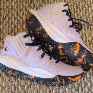 Under Armour Girls Basketball Shoes